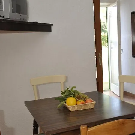 Διαμέρισμα In Barbat With Balcony, Air Conditioning 660-3 *