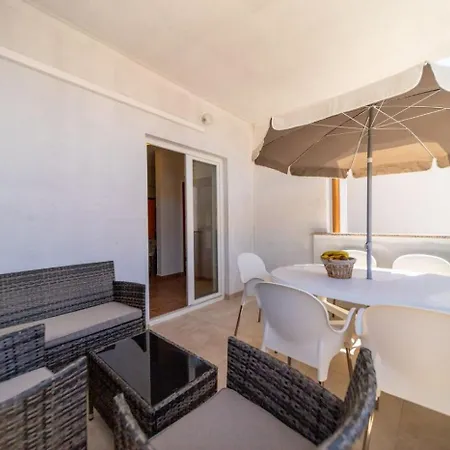 In Barbat With Balcony, Air Conditioning 660-3
