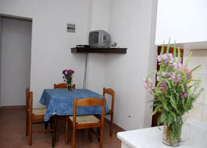 In Barbat With Balcony, Air Conditioning 660-3 * Barbat na Rabu