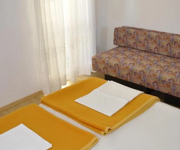 In Barbat With Balcony, Air Conditioning 660-3 Barbat na Rabu