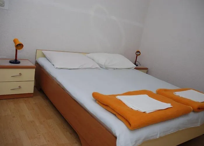 In Barbat With Balcony, Air Conditioning 660-3 Daire Barbat na Rabu