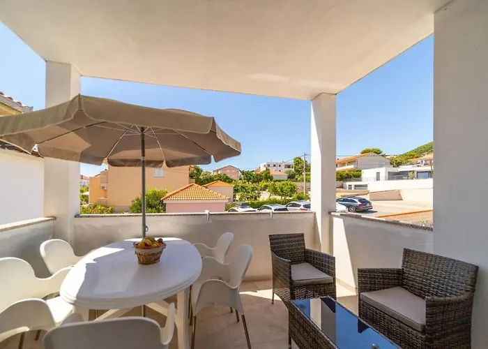 Daire In Barbat With Balcony, Air Conditioning 660-3