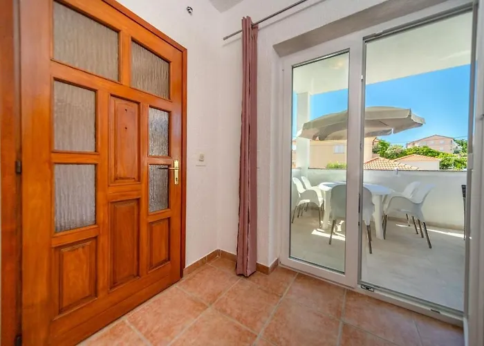 In Barbat With Balcony, Air Conditioning 660-3