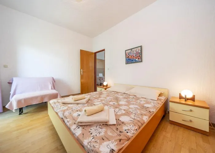 In Barbat With Balcony, Air Conditioning 660-3 Daire *