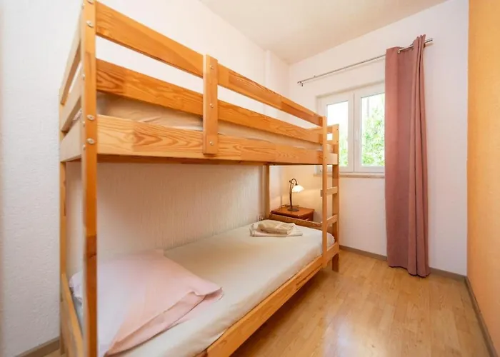 In Barbat With Balcony, Air Conditioning 660-3 Daire *