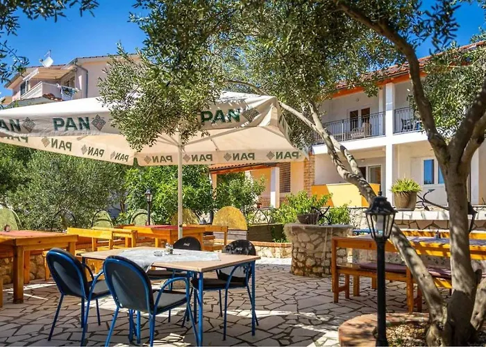In Barbat With Balcony, Air Conditioning 660-3 Barbat na Rabu