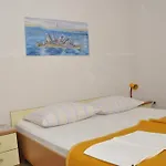 In Barbat With Balcony, Air Conditioning 660-3 Barbat na Rabu
