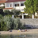In Barbat With Balcony, Air Conditioning 660-3 דירה *