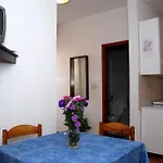 In Barbat With Balcony, Air Conditioning 660-3 Barbat na Rabu