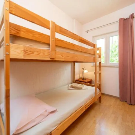 In Barbat With Balcony, Air Conditioning 660-3 Apartament *